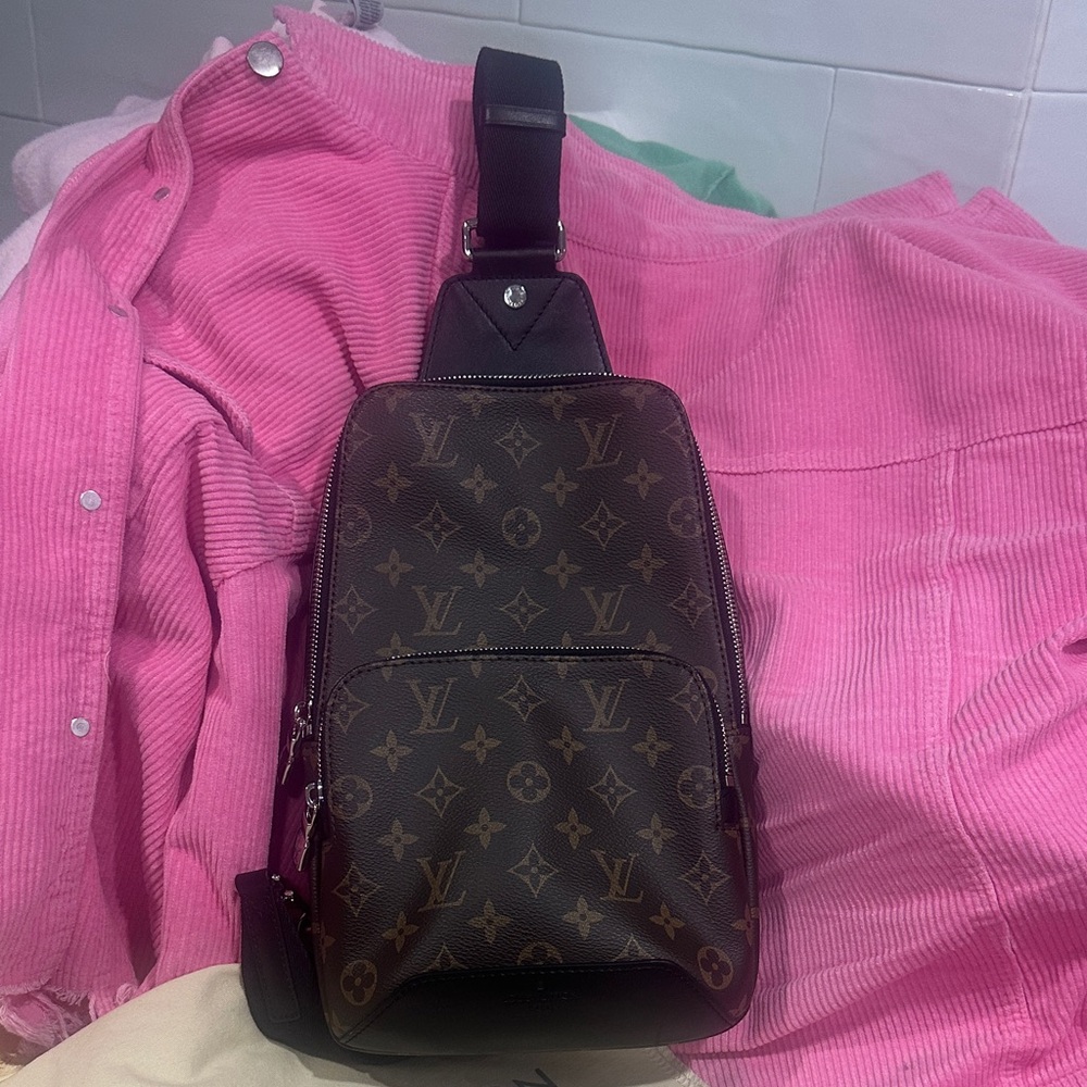 Canvas Monogram Inspired Avenue Sling unisex Bag Never Worn New condition - Picture 11 of 16